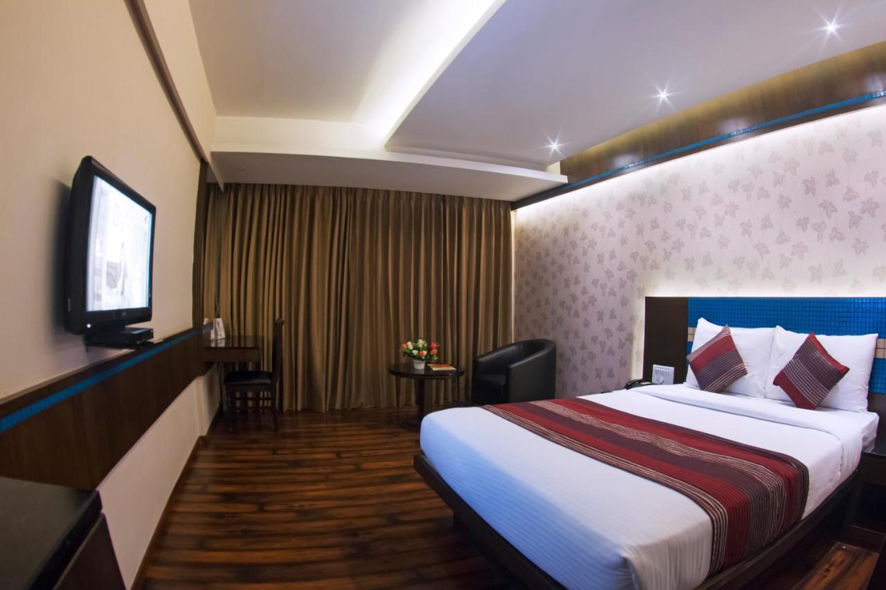 President Hotel Mysore Εξωτερικό φωτογραφία