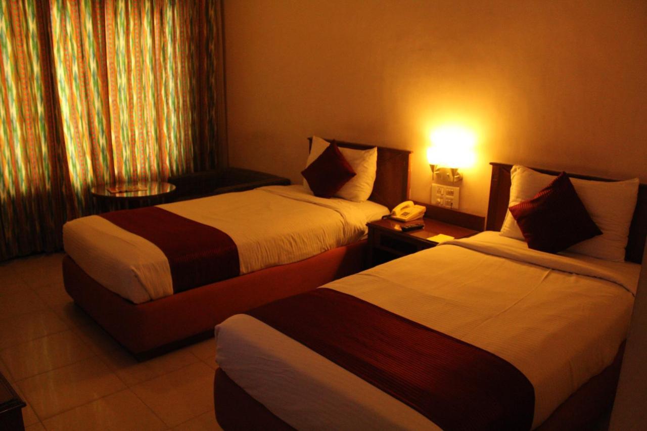 President Hotel Mysore Εξωτερικό φωτογραφία