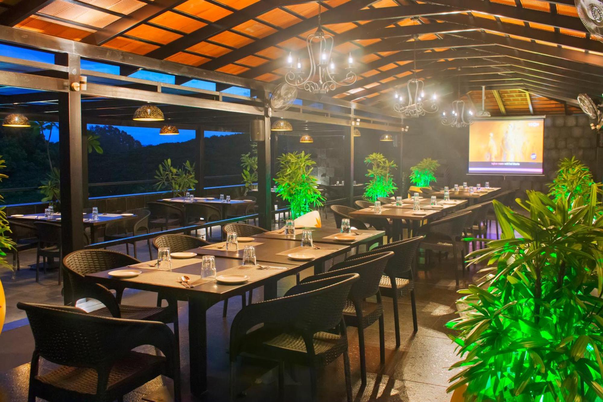 President Hotel Mysore Εξωτερικό φωτογραφία