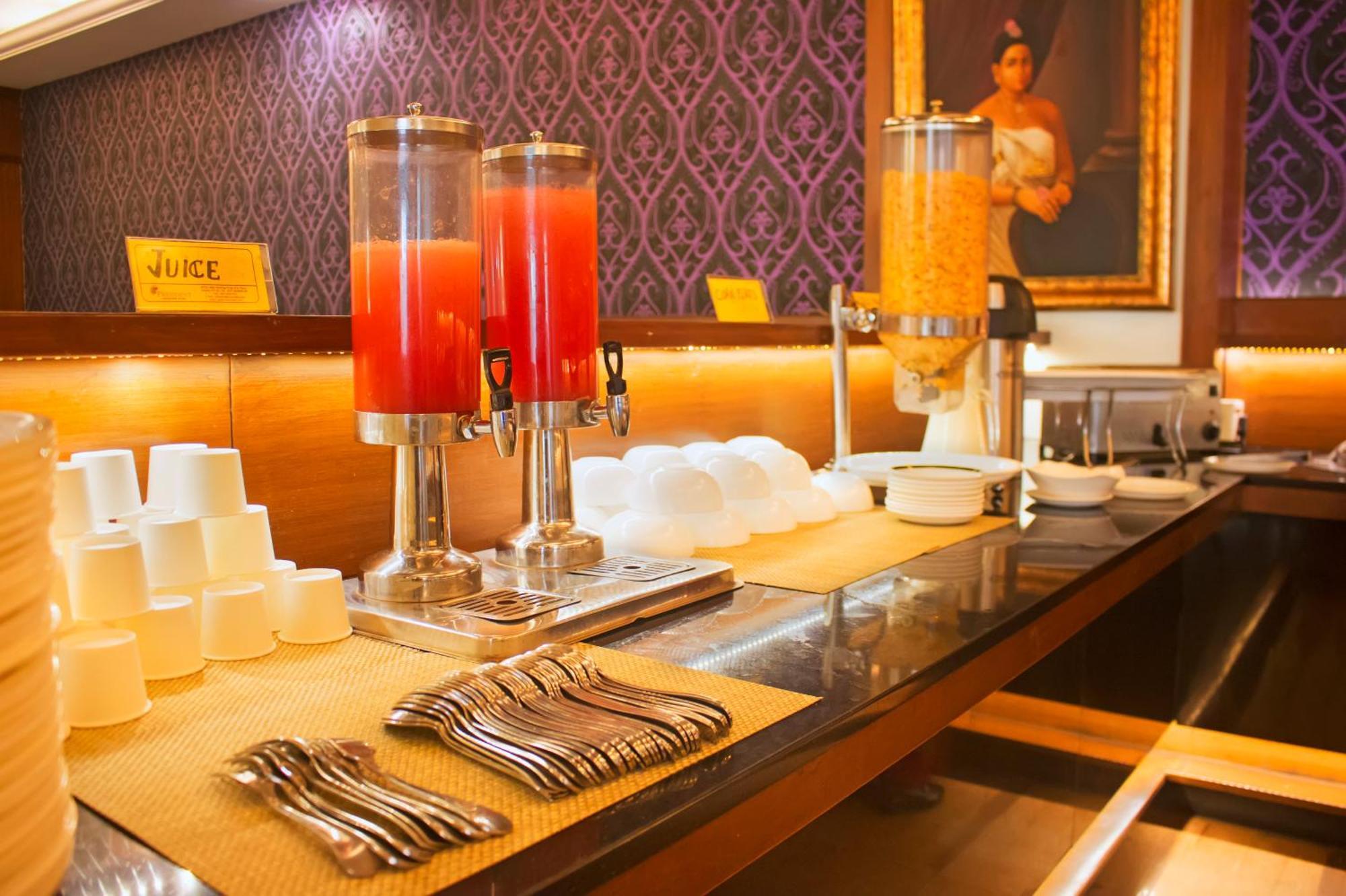 President Hotel Mysore Εξωτερικό φωτογραφία